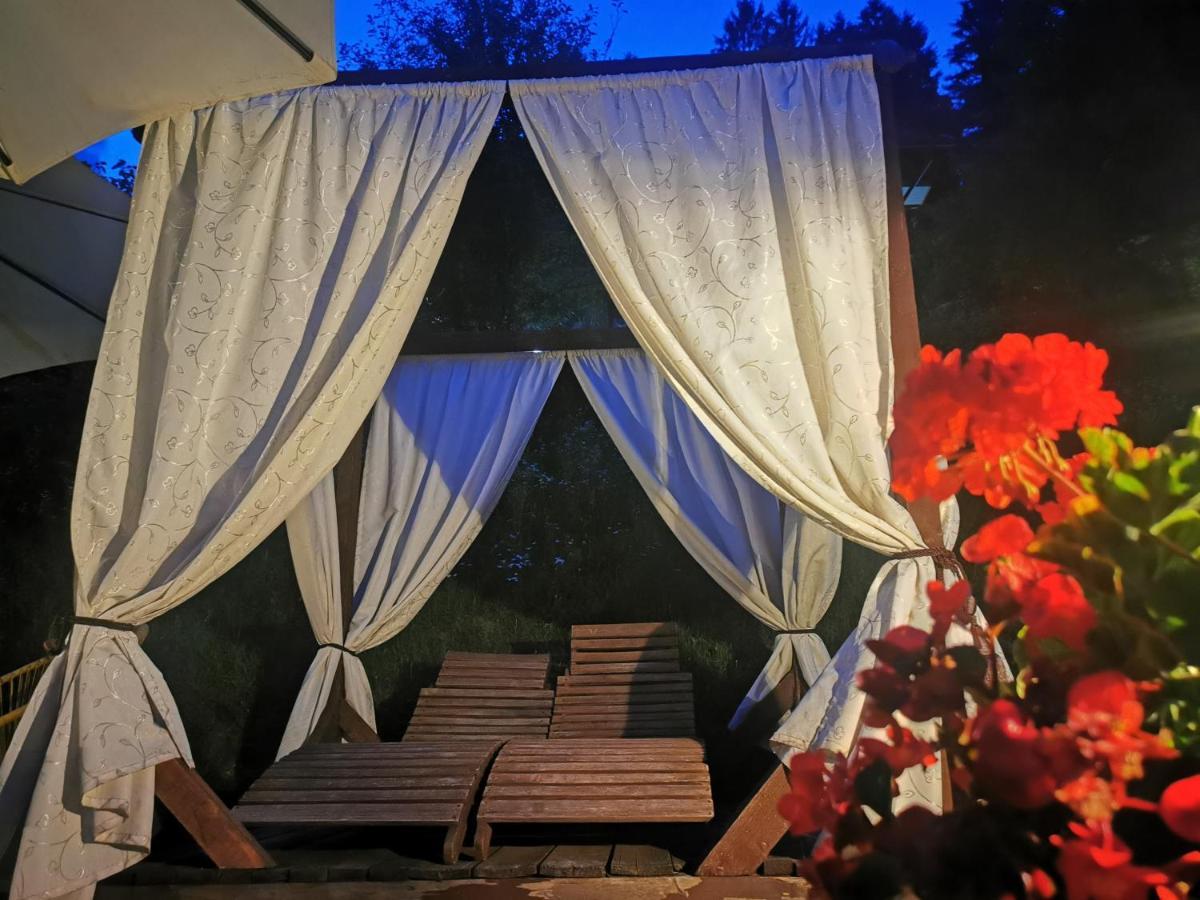 Glamping Mm Hotel Muta Exterior photo