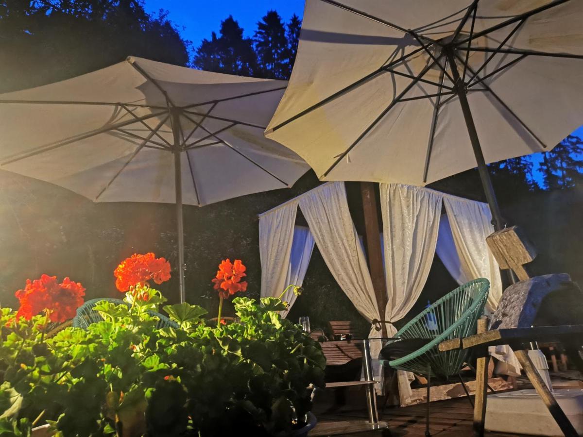 Glamping Mm Hotel Muta Exterior photo